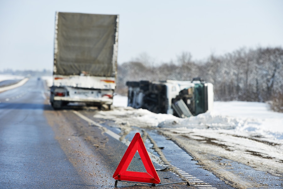Truck crash in the snow
